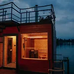 Aquachill Houseboat & Wellness