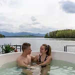Aquachill Houseboat & Wellness Liptovsky Trnovec