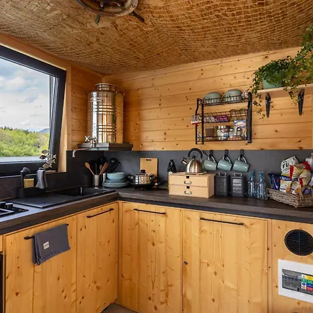 Aquachill Houseboat & Wellness Liptowski Tarnowiec